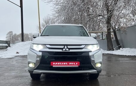 Mitsubishi Outlander III рестайлинг 3, 2015 год, 1 650 000 рублей, 19 фотография