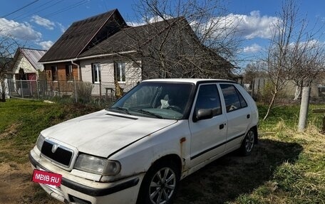 Skoda Felicia I рестайлинг, 2001 год, 100 000 рублей, 2 фотография