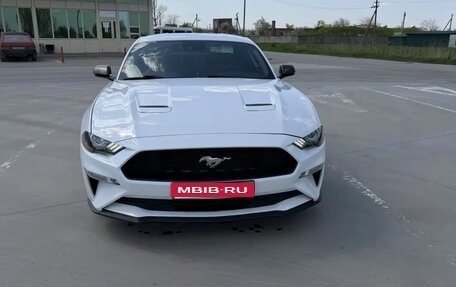Ford Mustang VI рестайлинг, 2020 год, 3 900 000 рублей, 1 фотография