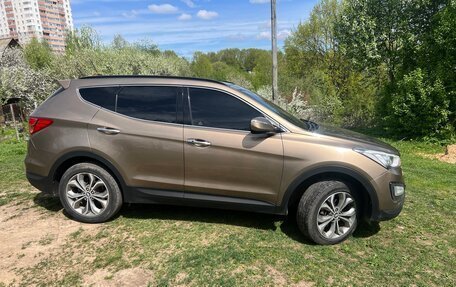 Hyundai Santa Fe III рестайлинг, 2013 год, 1 750 000 рублей, 3 фотография