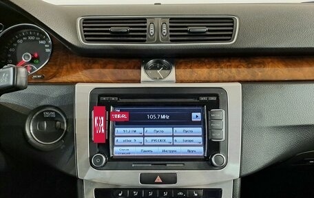Volkswagen Passat B7, 2011 год, 899 000 рублей, 13 фотография