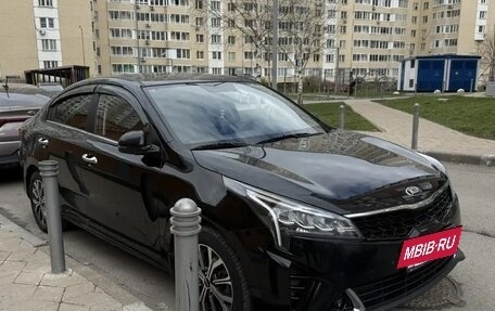 KIA Rio IV, 2021 год, 1 710 000 рублей, 2 фотография