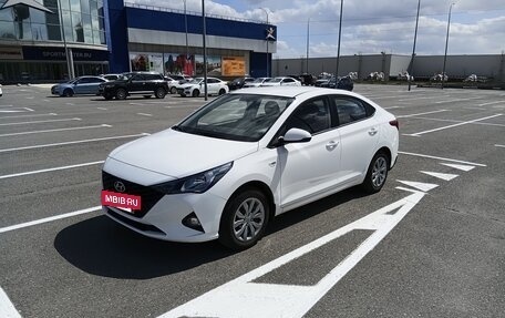 Hyundai Solaris II рестайлинг, 2021 год, 1 530 000 рублей, 2 фотография