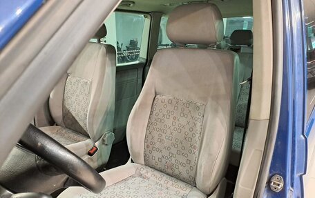 Volkswagen Caravelle T5, 2008 год, 1 099 000 рублей, 12 фотография