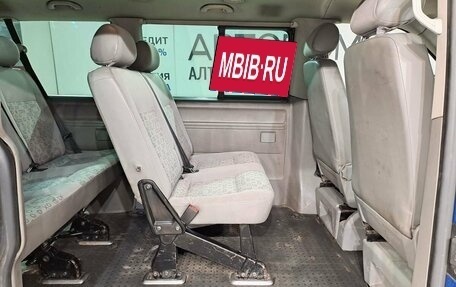 Volkswagen Caravelle T5, 2008 год, 1 099 000 рублей, 16 фотография