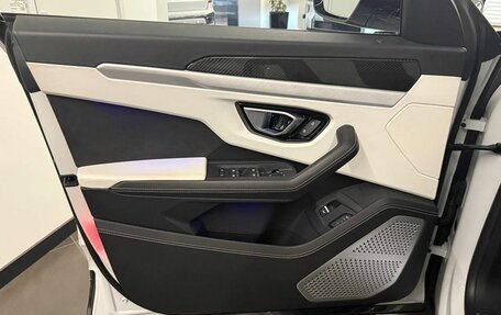 Lamborghini Urus I, 2020 год, 22 990 000 рублей, 30 фотография