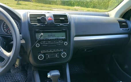 Volkswagen Jetta VI, 2010 год, 870 000 рублей, 8 фотография