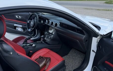 Ford Mustang VI рестайлинг, 2020 год, 3 900 000 рублей, 7 фотография