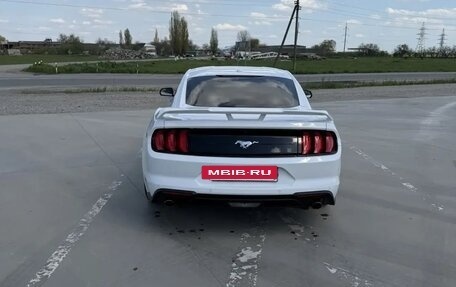 Ford Mustang VI рестайлинг, 2020 год, 3 900 000 рублей, 4 фотография