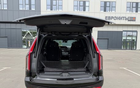 Cadillac Escalade V, 2022 год, 10 700 000 рублей, 9 фотография