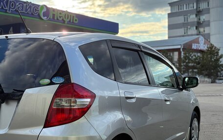 Honda Fit III, 2010 год, 927 000 рублей, 8 фотография