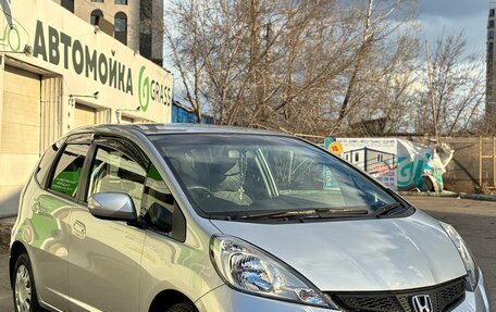 Honda Fit III, 2010 год, 927 000 рублей, 7 фотография