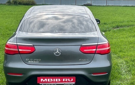 Mercedes-Benz GLC Coupe, 2017 год, 3 500 000 рублей, 3 фотография
