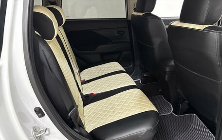 Mitsubishi Outlander III рестайлинг 3, 2014 год, 1 495 000 рублей, 18 фотография
