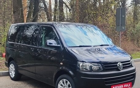 Volkswagen Caravelle T5, 2014 год, 1 570 000 рублей, 2 фотография