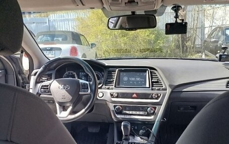Hyundai Sonata VII, 2017 год, 1 950 000 рублей, 12 фотография