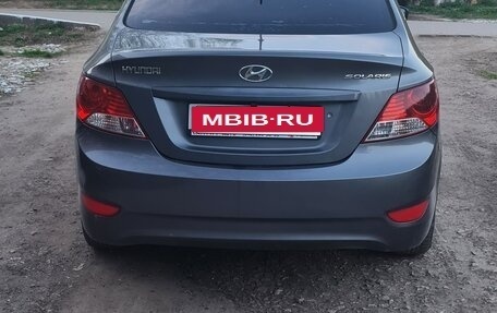 Hyundai Solaris II рестайлинг, 2013 год, 650 000 рублей, 2 фотография