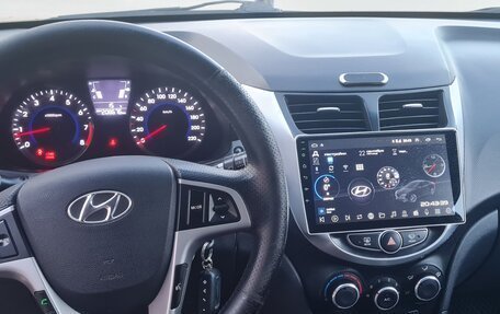 Hyundai Solaris II рестайлинг, 2013 год, 650 000 рублей, 5 фотография