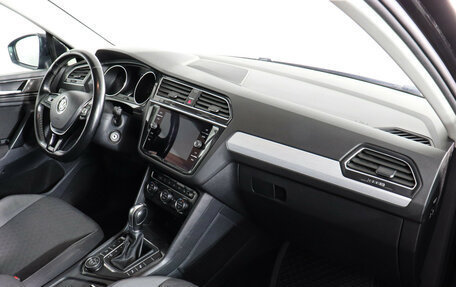 Volkswagen Tiguan II, 2017 год, 2 347 000 рублей, 10 фотография