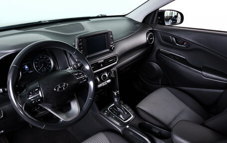 Hyundai Kona I, 2019 год, 1 999 000 рублей, 11 фотография
