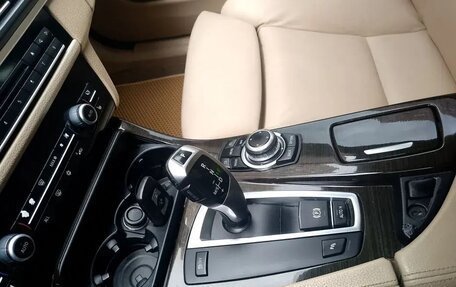 BMW 5 серия, 2010 год, 1 590 000 рублей, 2 фотография
