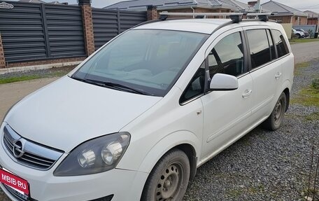 Opel Zafira B, 2011 год, 520 000 рублей, 3 фотография