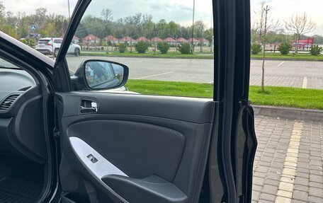 Hyundai Solaris II рестайлинг, 2012 год, 855 000 рублей, 13 фотография