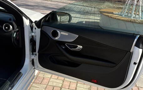 Mercedes-Benz C-Класс, 2019 год, 2 750 000 рублей, 3 фотография