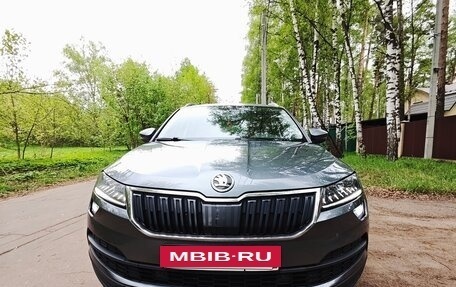 Skoda Karoq I, 2020 год, 2 300 000 рублей, 2 фотография