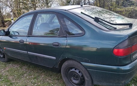 Renault Laguna II, 1994 год, 100 000 рублей, 3 фотография
