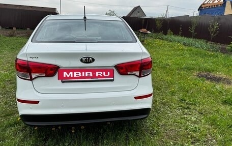 KIA Rio III рестайлинг, 2015 год, 1 150 000 рублей, 2 фотография