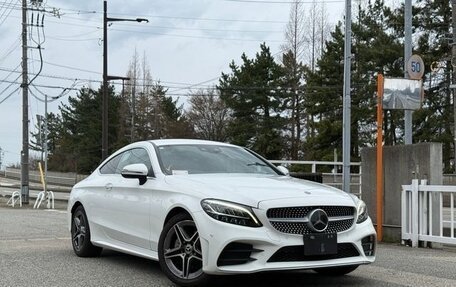 Mercedes-Benz C-Класс, 2019 год, 1 875 000 рублей, 2 фотография