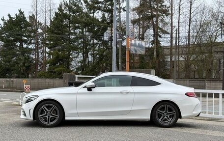 Mercedes-Benz C-Класс, 2019 год, 1 875 000 рублей, 6 фотография