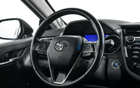 Toyota Camry, 2020 год, 2 690 000 рублей, 15 фотография