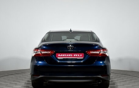 Toyota Camry, 2020 год, 2 690 000 рублей, 6 фотография