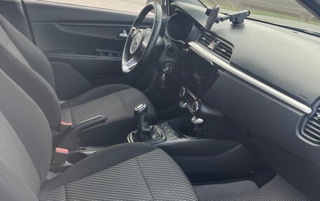 KIA Rio IV, 2020 год, 1 399 000 рублей, 5 фотография