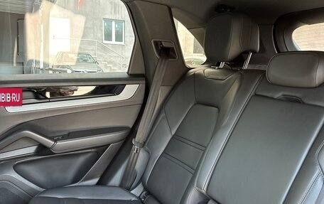 Porsche Cayenne III, 2023 год, 16 500 000 рублей, 19 фотография
