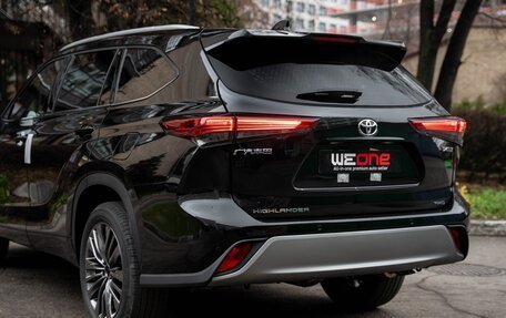 Toyota Highlander, 2026 год, 4 990 000 рублей, 36 фотография