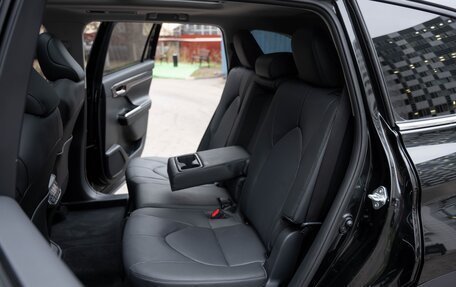 Toyota Highlander, 2026 год, 4 990 000 рублей, 32 фотография