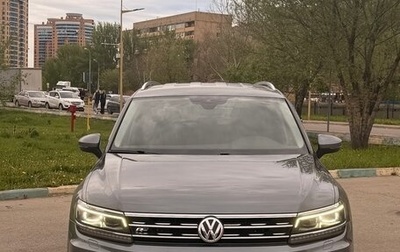 Volkswagen Tiguan II, 2018 год, 2 870 000 рублей, 1 фотография