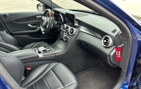 Mercedes-Benz C-Класс, 2018 год, 2 990 000 рублей, 14 фотография
