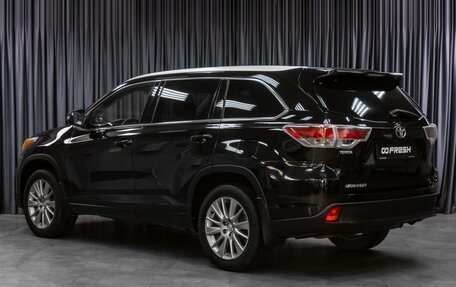 Toyota Highlander III, 2013 год, 2 839 000 рублей, 2 фотография