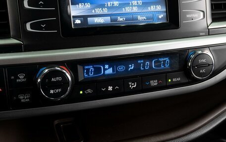 Toyota Highlander III, 2013 год, 2 839 000 рублей, 14 фотография