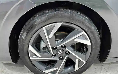 Hyundai Elantra, 2025 год, 1 190 000 рублей, 16 фотография