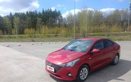 Hyundai Solaris II рестайлинг, 2020 год, 1 450 000 рублей, 3 фотография