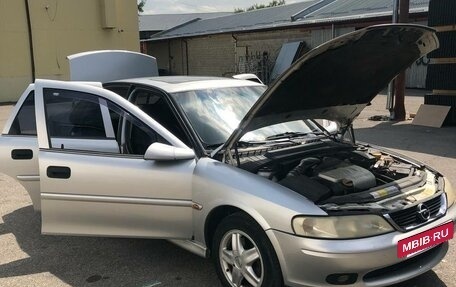 Opel Vectra B рестайлинг, 1999 год, 450 000 рублей, 3 фотография