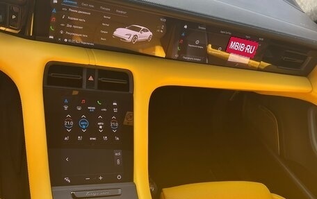 Porsche Taycan I, 2021 год, 11 990 000 рублей, 17 фотография