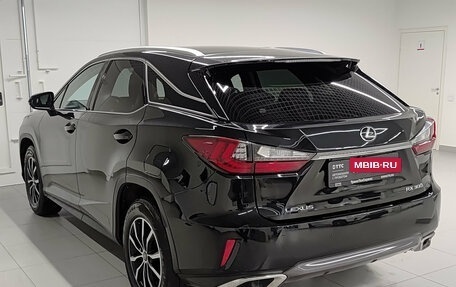 Lexus RX IV рестайлинг, 2018 год, 3 887 000 рублей, 8 фотография