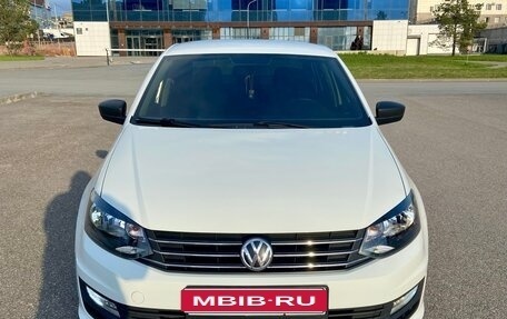 Volkswagen Polo VI (EU Market), 2015 год, 1 260 000 рублей, 1 фотография