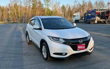 Honda Vezel, 2016 год, 1 760 000 рублей, 1 фотография